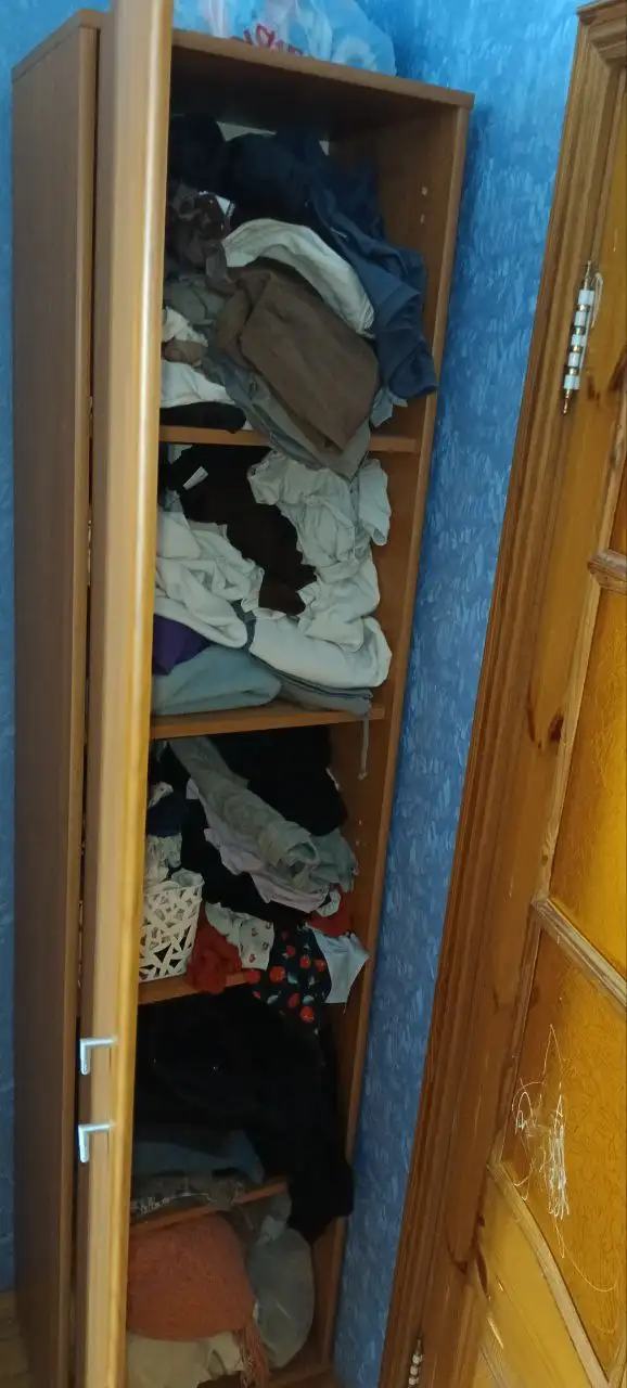 Продажа двух шкафов с шариковыми направляющими - Мебель (Для дома и дачи) в Тверь