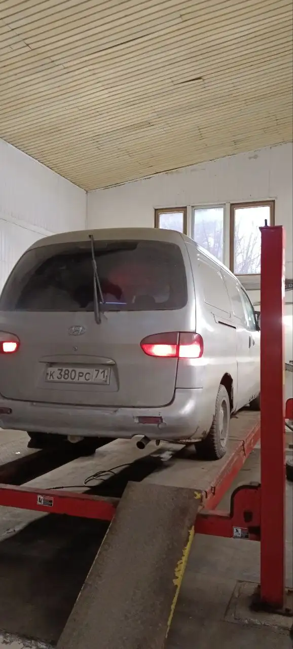 Продажа грузового фургона Hyundai H1 в Твери - Грузовики и фургоны (Авто) в Тверь