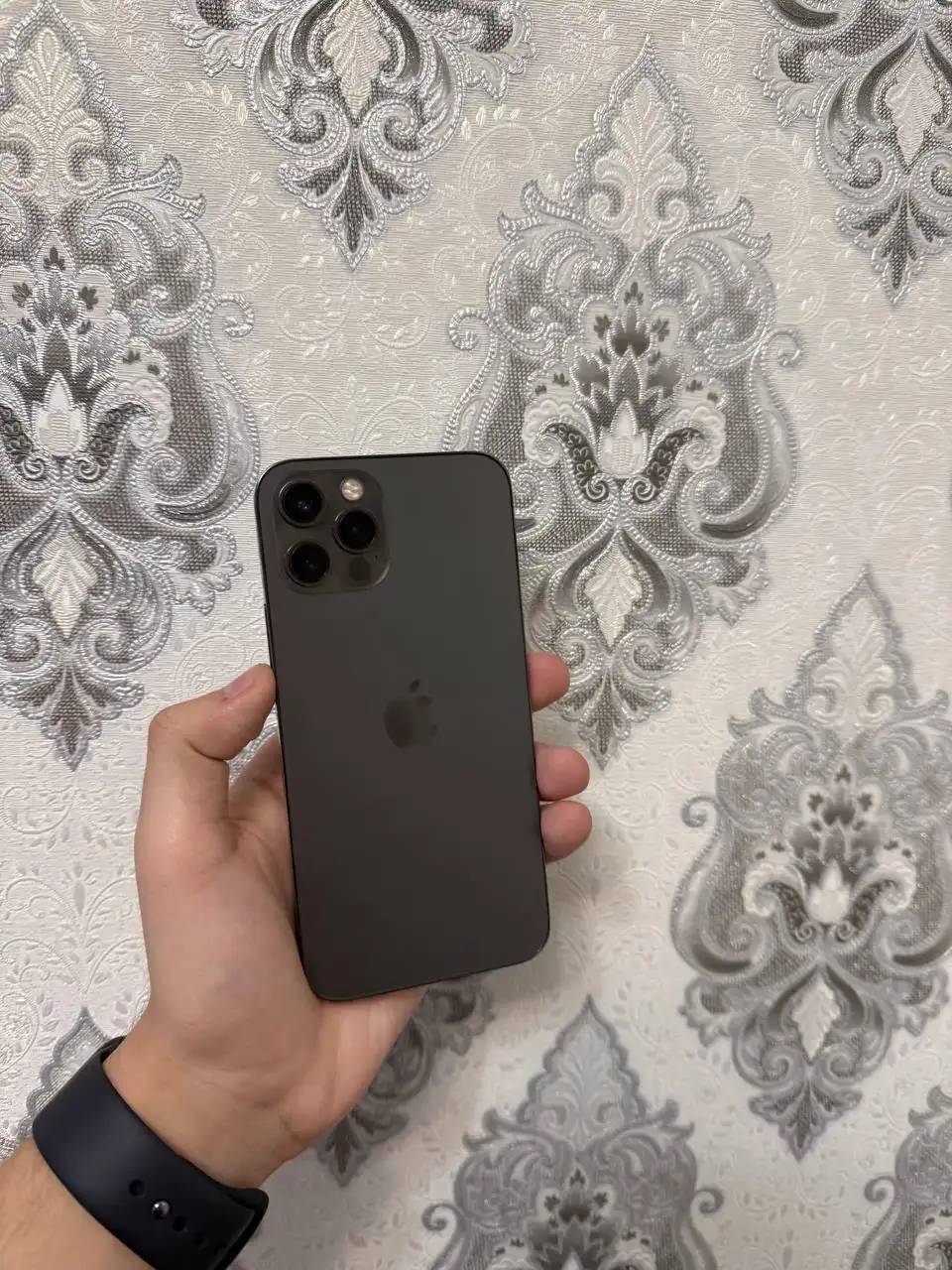 iPhone 12 Pro 128GB с битым дисплеем - Смартфоны (Электроника) в Тверь