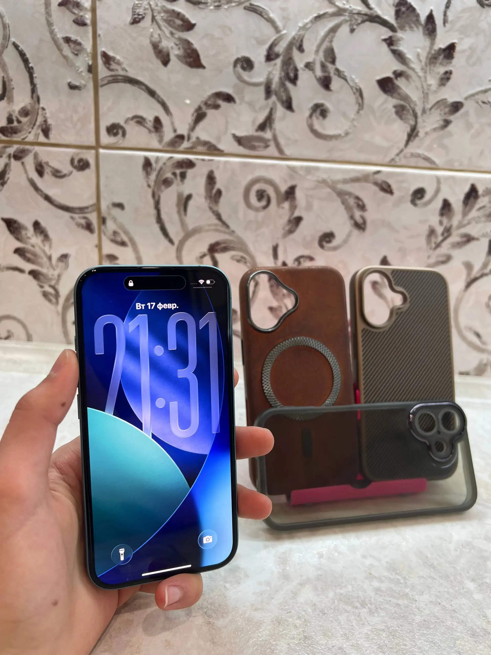 Продам iPhone 16 128GB - Смартфоны (Электроника) в Тверь