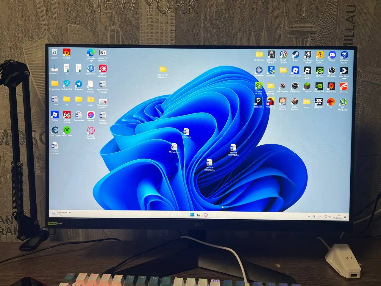 Монитор 24 дюйма 180 Гц - Мониторы (Электроника) в Тверь