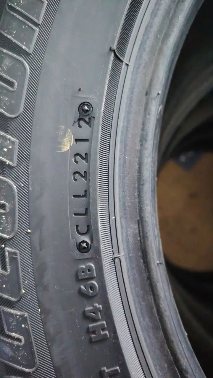 Продажа резины Bridgestone Blizzak ws70 235/55/R17 - Шины (Запчасти) в Тверь
