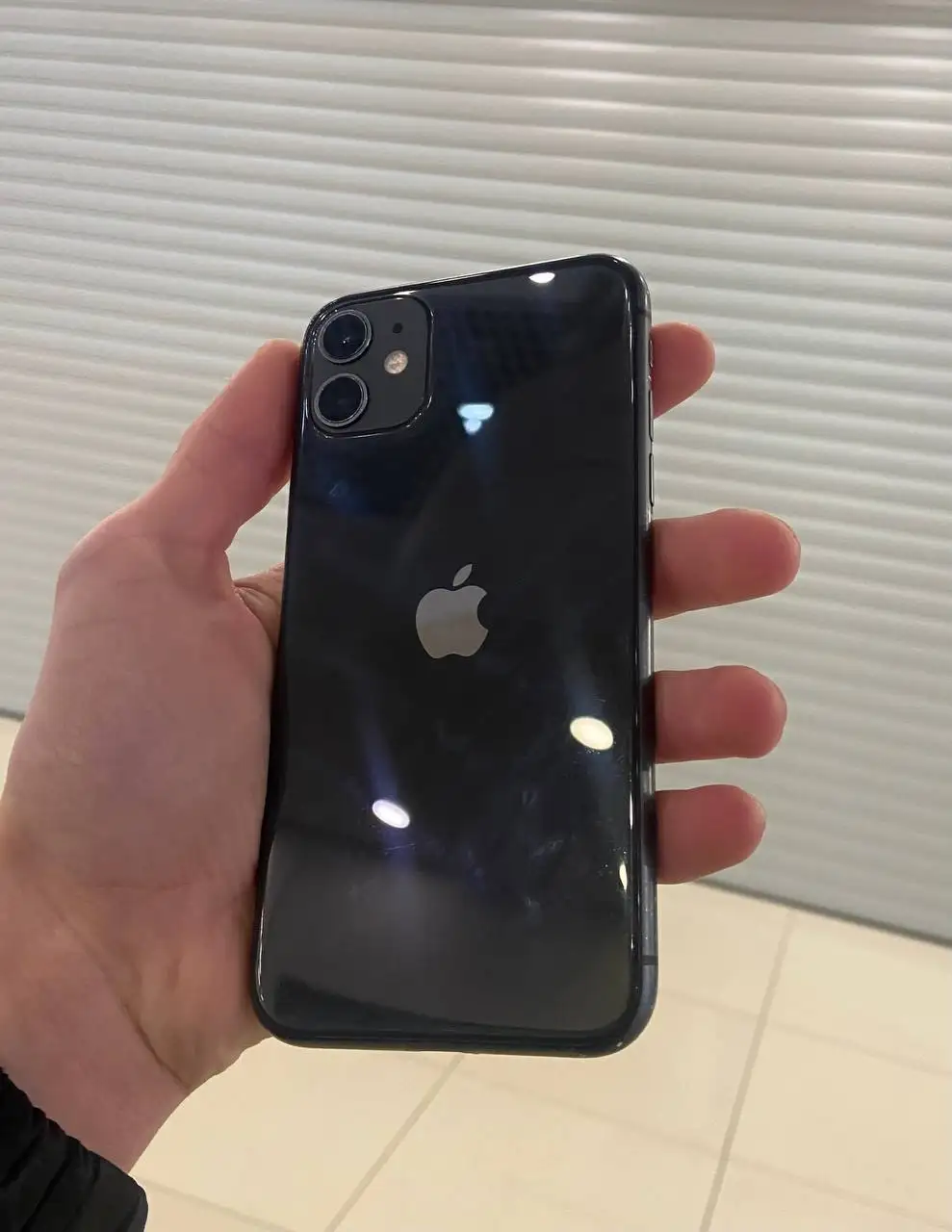 Продажа iPhone с замененным аккумулятором и дисплеем - Смартфоны (Электроника) в Тверь