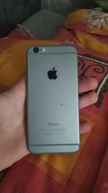 Iphone 16 разбитый, рабочий без iCloud - Смартфоны и гаджеты в Тверь