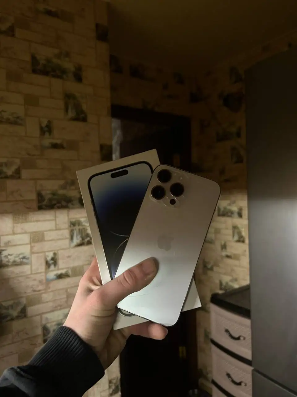 Продам iPhone 14 Pro Max 128 GB с неисправностью камеры - Смартфоны (Электроника) в Тверь