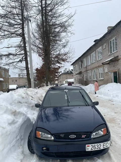 Ford Fiesta 4 2001 года в Твери - Авто в Тверь