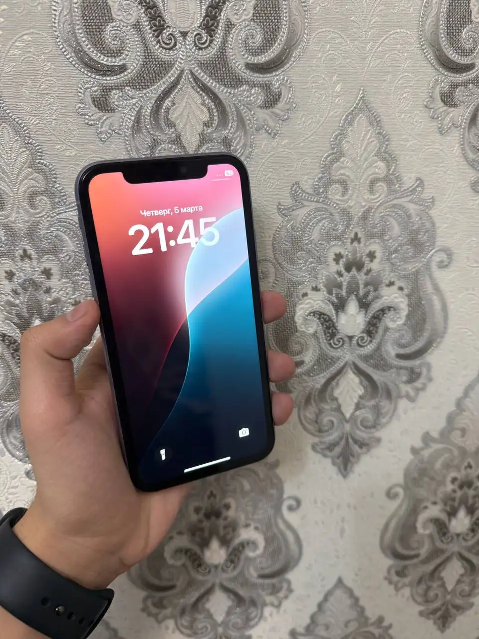 Продажа iPhone XR и iPhone 11 - Смартфоны (Электроника) в Тверь