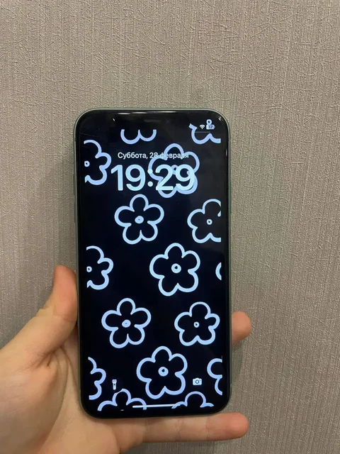 Продам iPhone 11 64GB - Компьютеры в Тверь