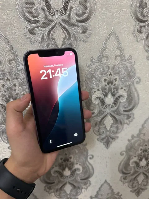 iPhone 11 64GB с замененным дисплеем - Смартфоны и телефоны в Тверь