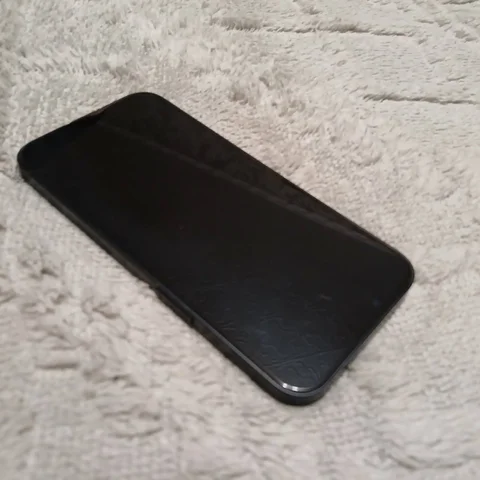 Обмен iPhone 13 128 ГБ на автомобиль - Нива в Тверь