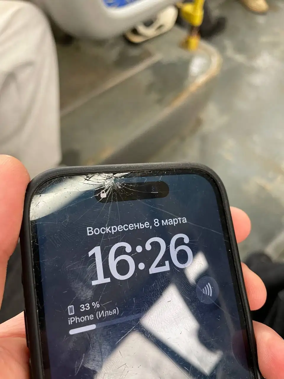 Продам iPhone 14 Pro 128гб с разбитым дисплеем - Смартфоны (Электроника) в Тверь