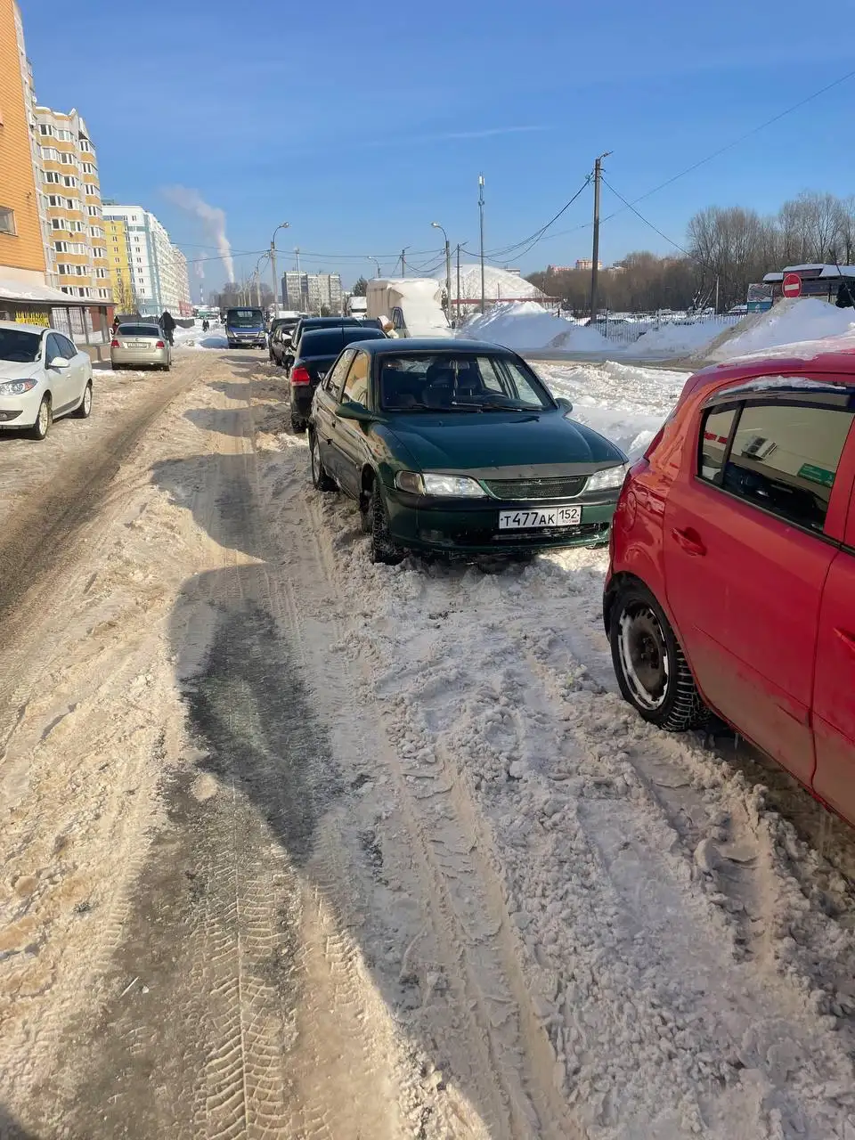 Продажа авто и мото запчастей в Твери - Запчасти в Тверь