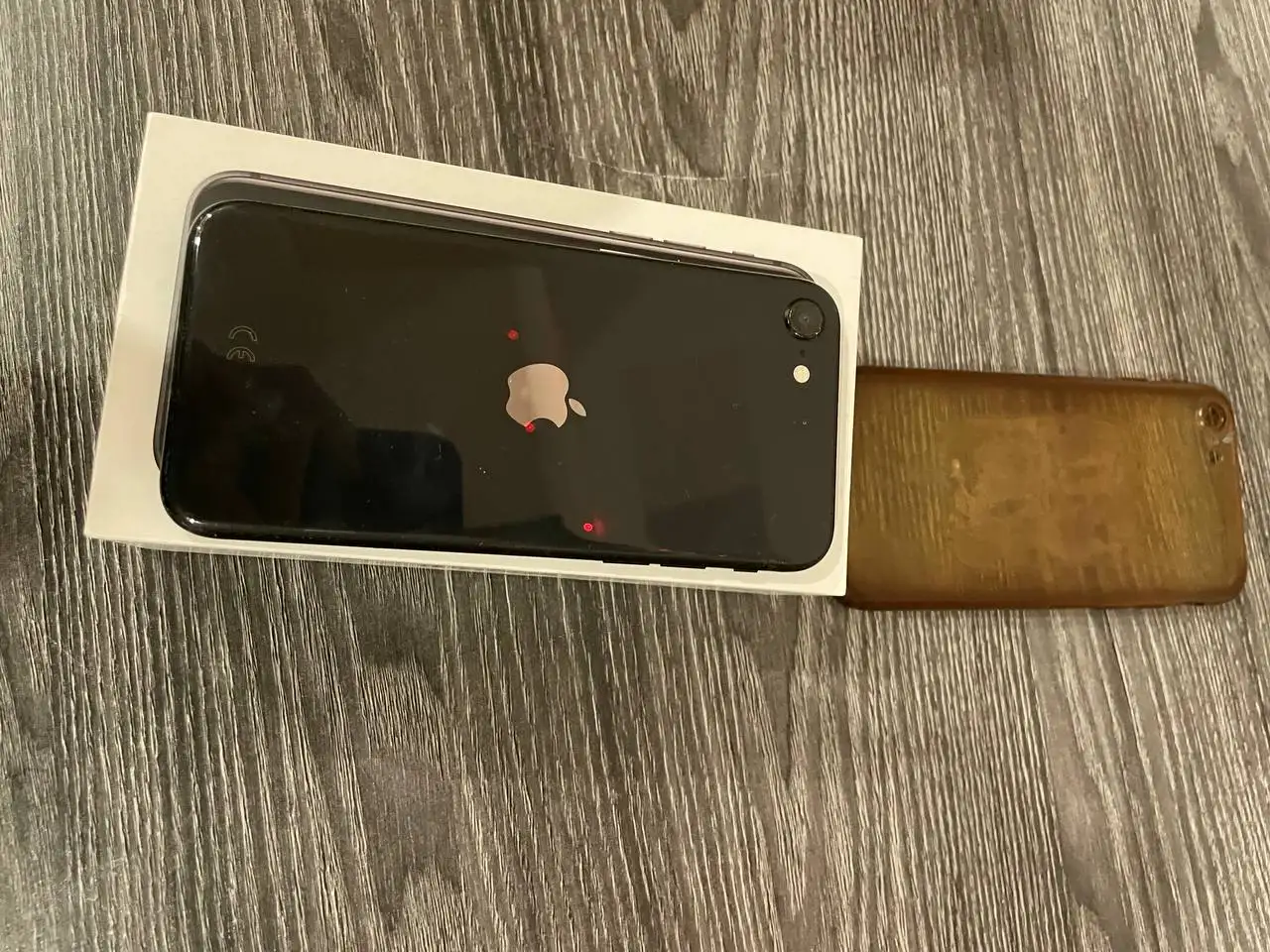 iPhone SE 2020 128 ГБ с замененным аккумулятором - Смартфоны (Электроника) в Тверь