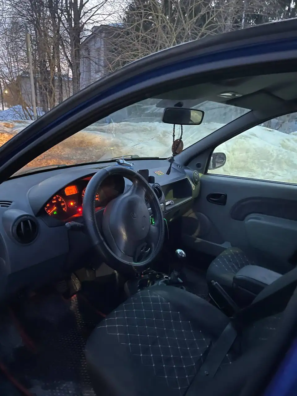 Продам автомобиль Рено Логан 1 - Легковые автомобили (Авто) в Тверь