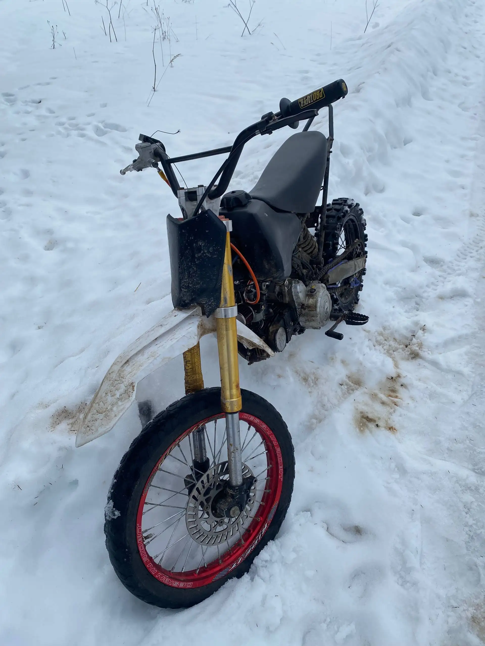 Продажа автозапчастей в Твери - Запчасти в Тверь