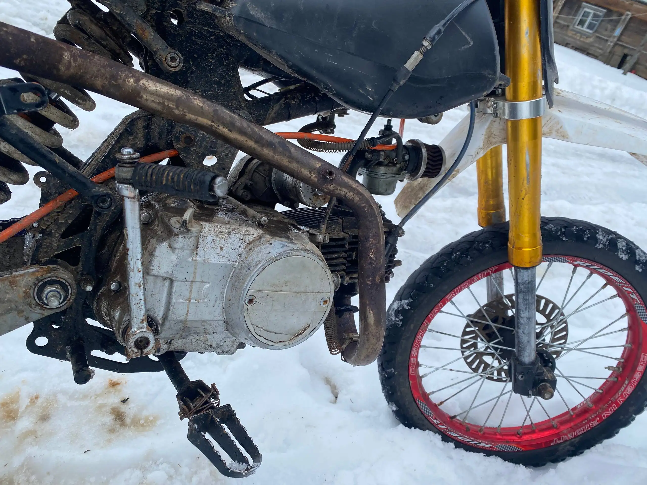 Продажа автозапчастей в Твери - Запчасти в Тверь