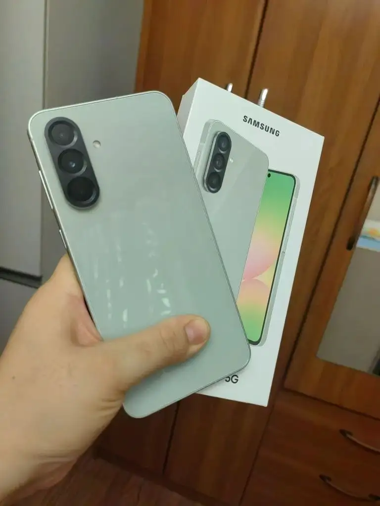 Продам Samsung A56 12/256gb - Смартфоны (Электроника) в Тверь