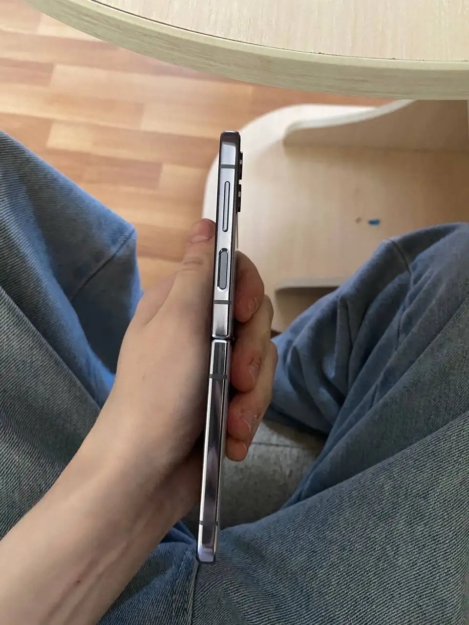 Samsung Z Flip 4 в отличном состоянии - Смартфоны (Электроника) в Тверь