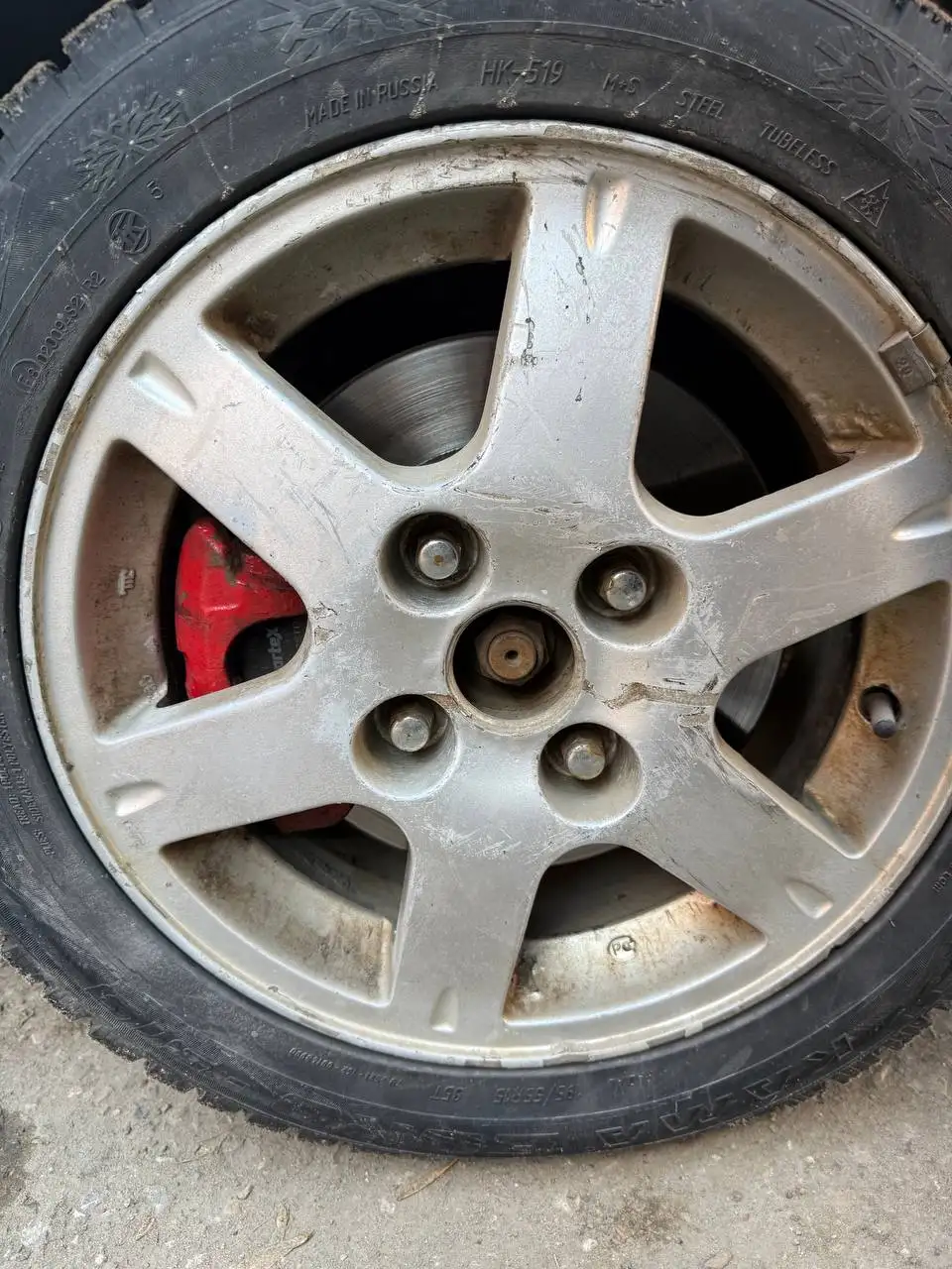 Колеса с Лансер 15 радиус 4.114.3 разболтовка с зимней резиной Кама - Запчасти (Авто) в Тверь