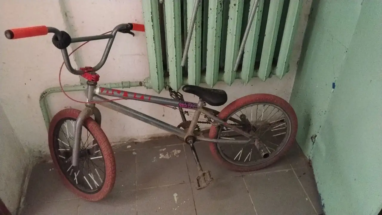 Продам BMX велосипед в нормальном состоянии - Велосипеды (Хобби и отдых) в Тверь