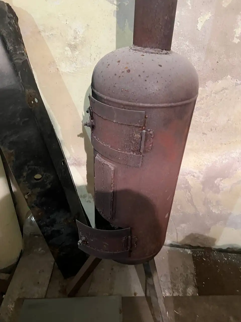 Продажа буржуйки с комплектом труб и аксессуаров - Отопление (Для дома и дачи) в Тверь