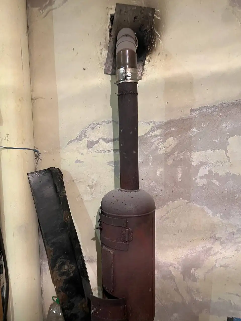 Продажа буржуйки с комплектом труб и аксессуаров - Отопление (Для дома и дачи) в Тверь