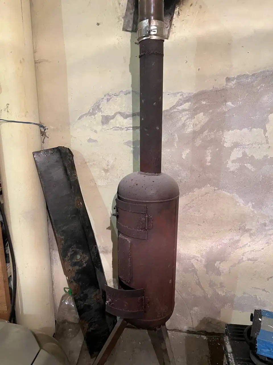 Продажа буржуйки с комплектом труб и аксессуаров - Отопление (Для дома и дачи) в Тверь