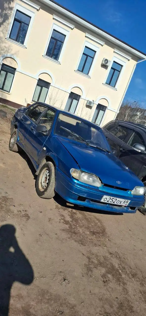 Продажа автомобиля 2001 года с неисправностями двигателя - Авто в Тверь