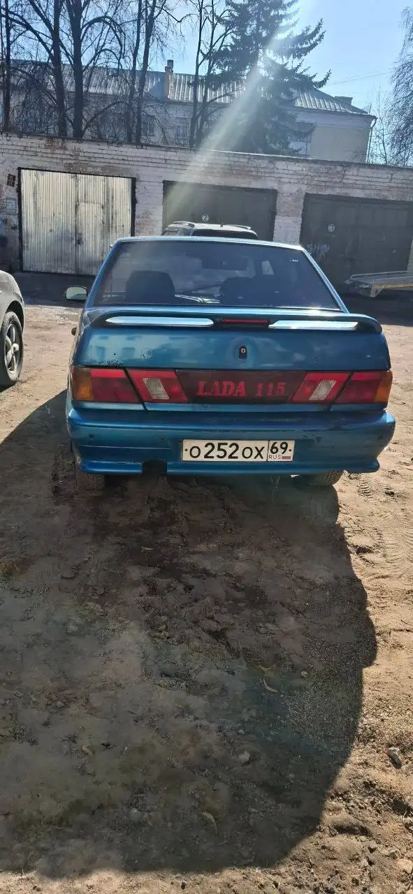 Продажа автомобиля 2001 года с неисправностями двигателя - Авто в Тверь