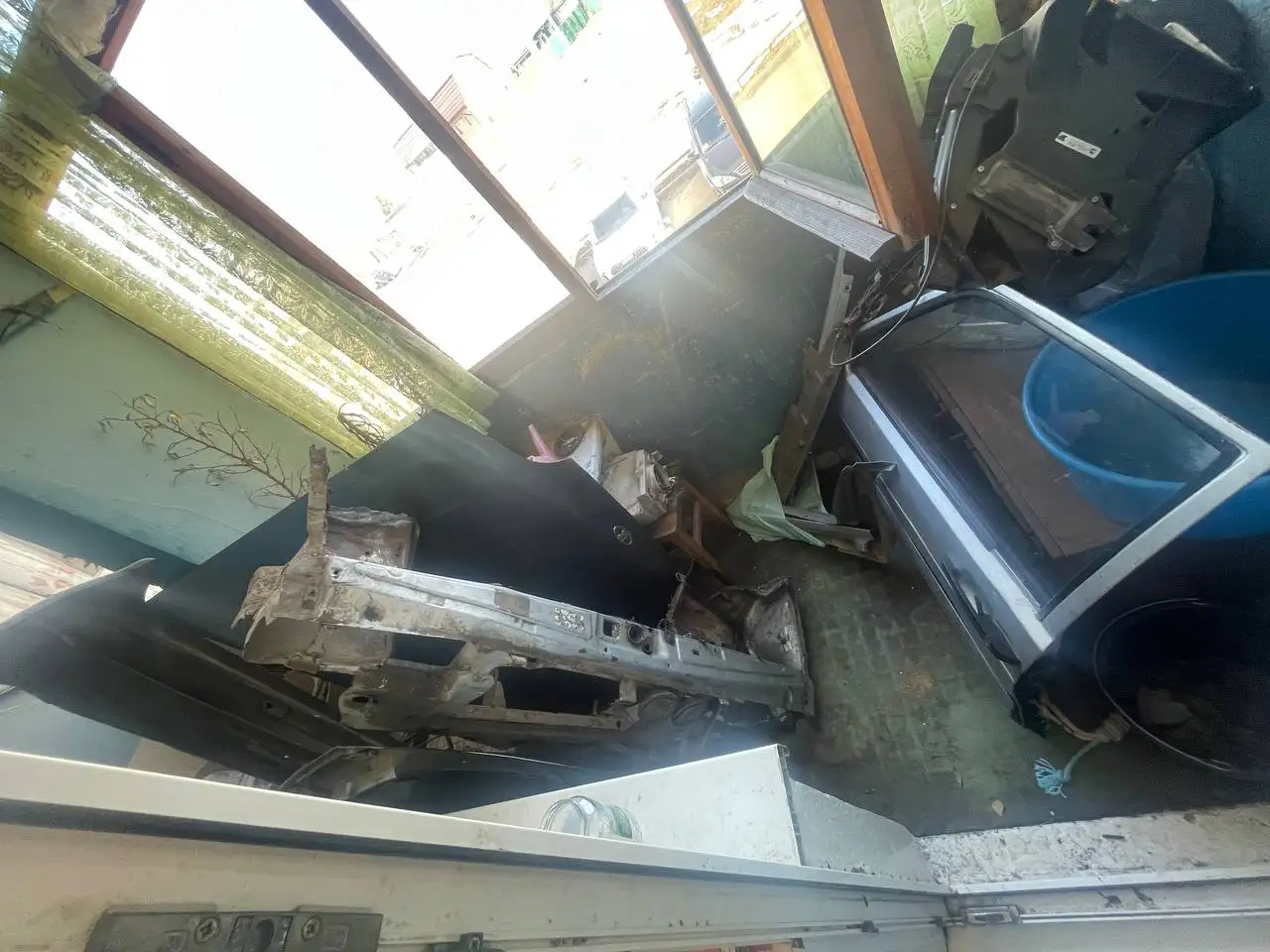 Запчасти для ВАЗ 2115 - Автомобильные запчасти (Запчасти) в Тверь