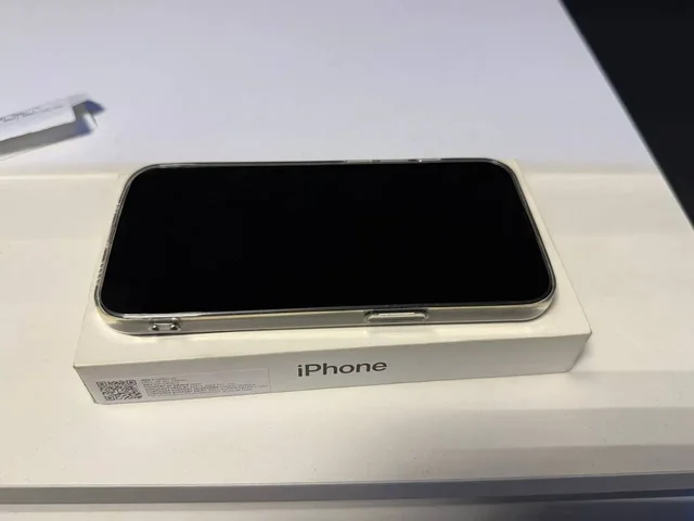 Смартфон iPhone 16е 128GB Sim+eSim - частное объявление в Тверь