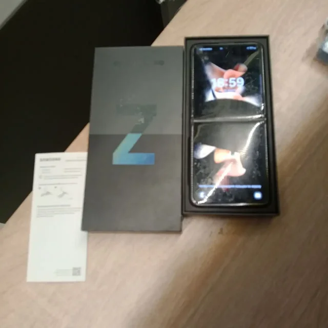 Продажа дисплея iPhone 256 Гб с комплектом - частное объявление в Тверь