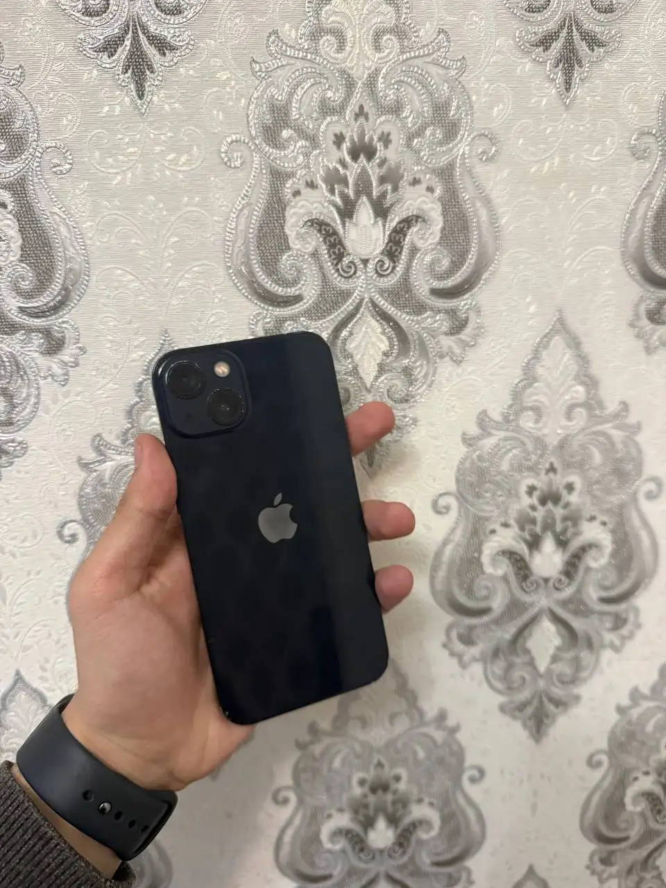 Продажа iPhone 11 Pro Max и iPhone 13 в Твери - Смартфоны (Электроника) в Тверь
