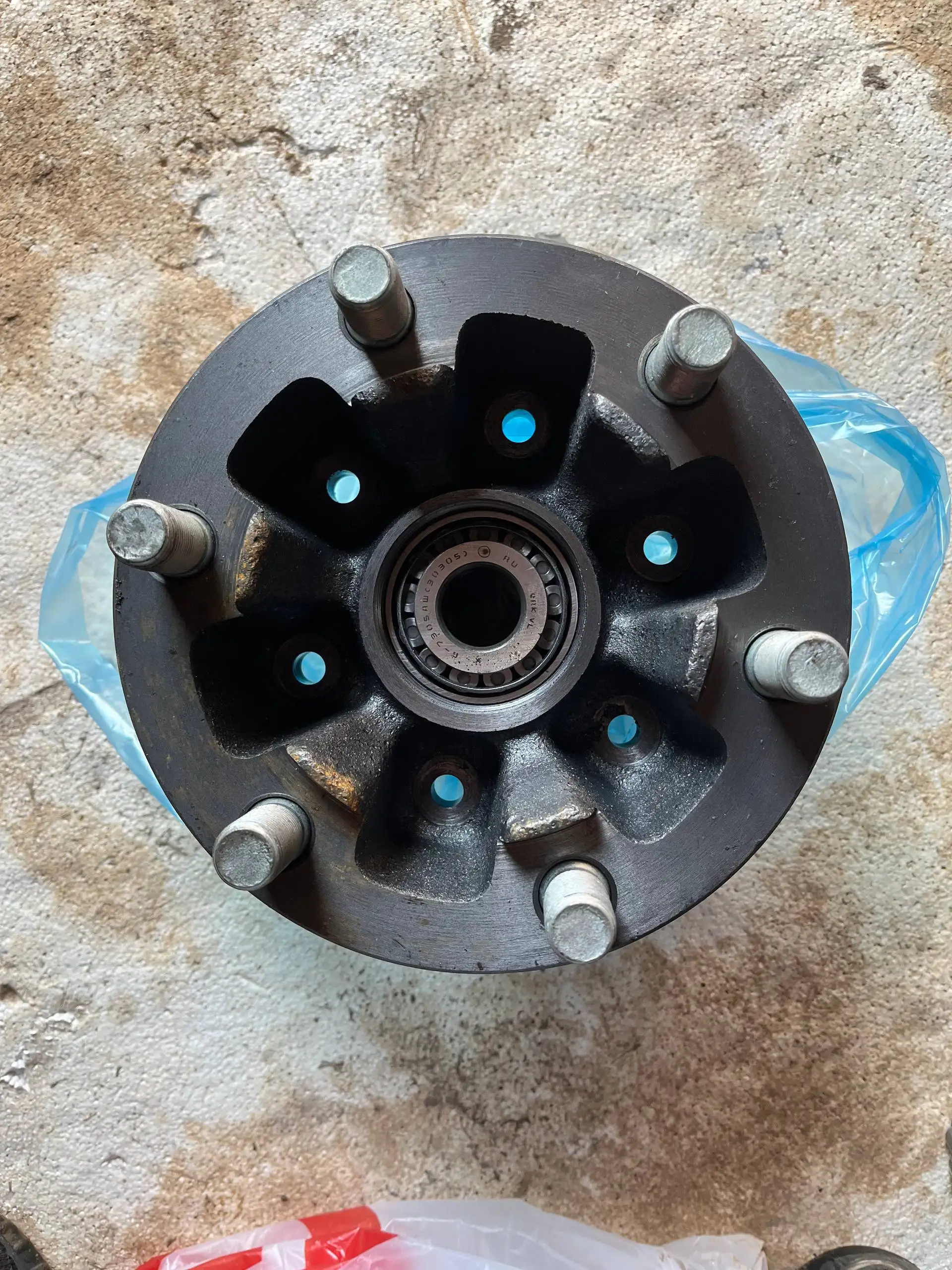 Продажа автомобильных запчастей - Автомобильные запчасти (Запчасти) в Тверь