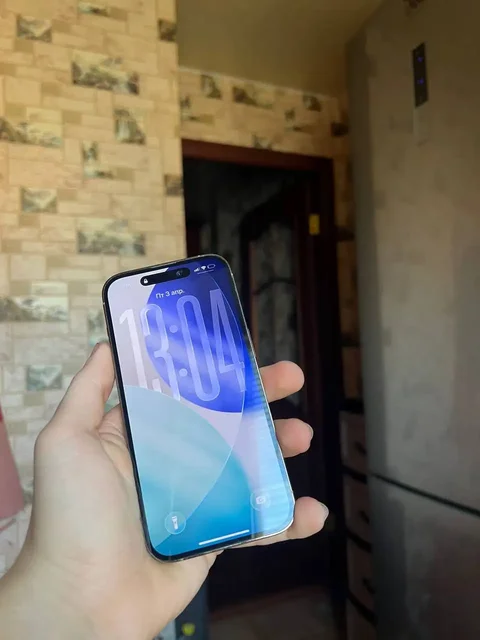 Продам iPhone 14 Pro в оригинале с аксессуарами - Электроника в Тверь