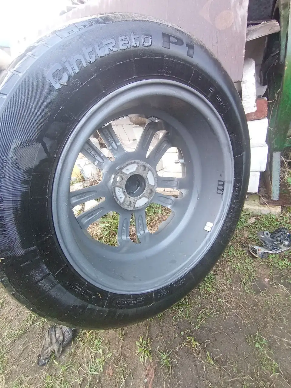 Продам колеса VESTA R15 с резиной Pirelli и Nordman - Колеса и диски (Запчасти) в Тверь