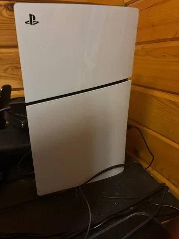 Продам PlayStation 5 Slim с дисководом - Игровые консоли в Тверь