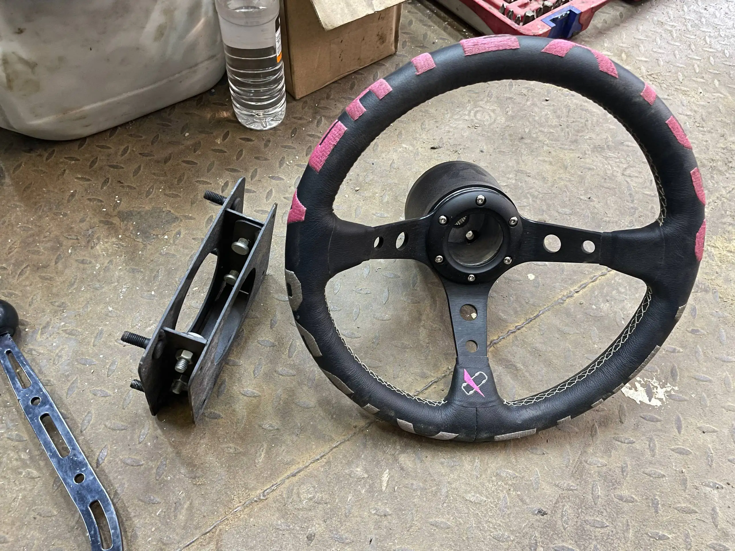 Продам комплект автотоваров - Запчасти (Авто) в Тверь