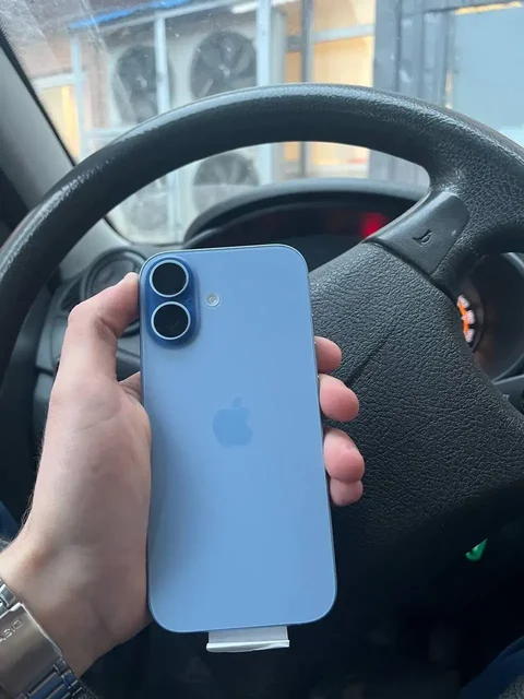 iPhone 17, 256ГБ, идеальное состояние - Мотоэкипировка в Тверь