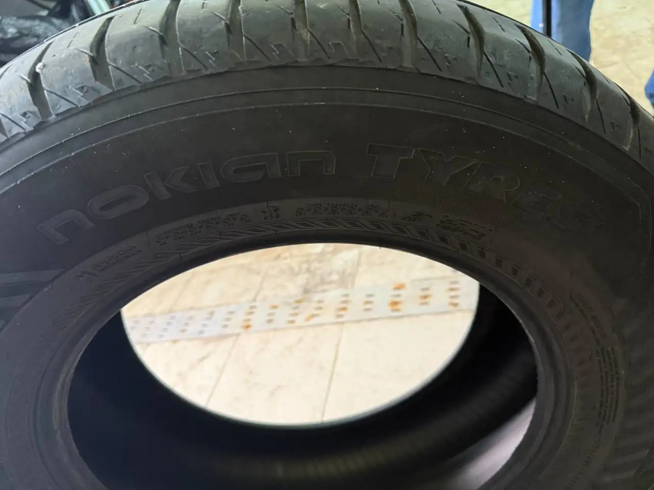 Продам летний комплект резины R18 - Запчасти (Авто) в Тверь