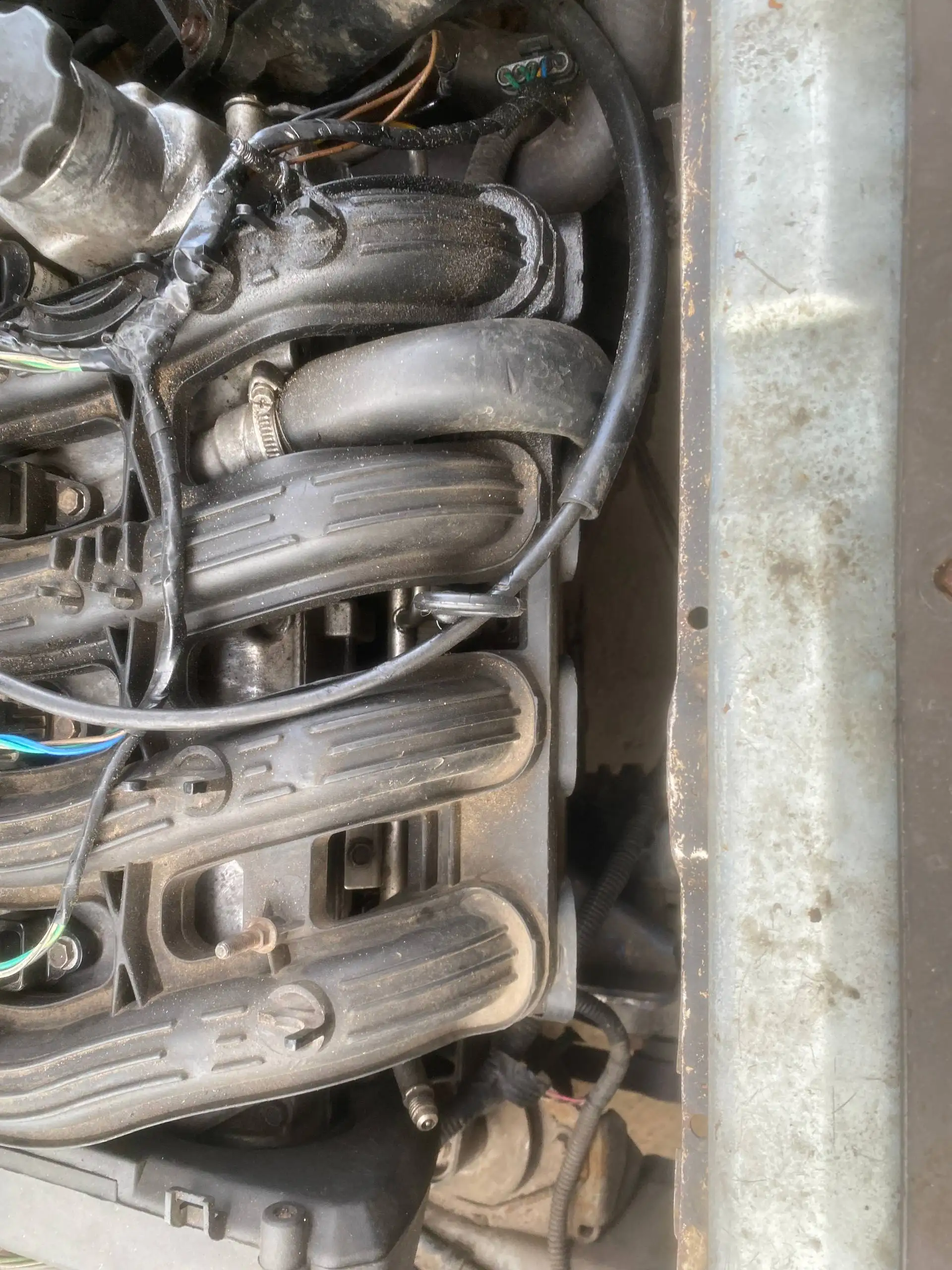 Продам мотор провернуло вкладыш, голова целая шеснарь 124 - Запчасти в Тверь