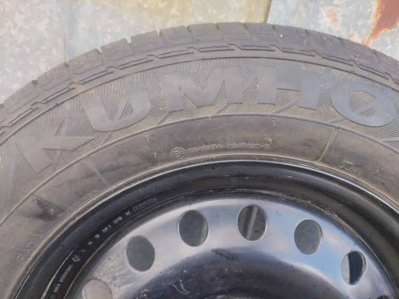 Продажа авто/мото запчастей в Твери - Запчасти в Тверь