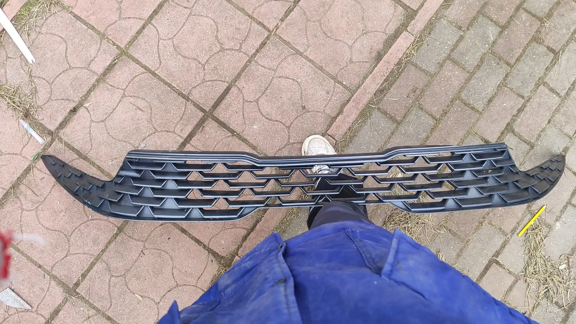 Решетка радиатора Kia K5 2021-2024 - Автозапчасти (Запчасти) в Тверь