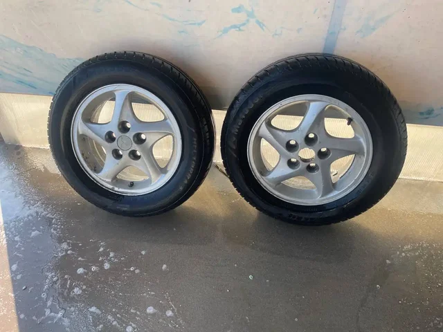 Комплект шин 195/65 R15 - Автомобильные и мотоциклетные запчасти в Тверь