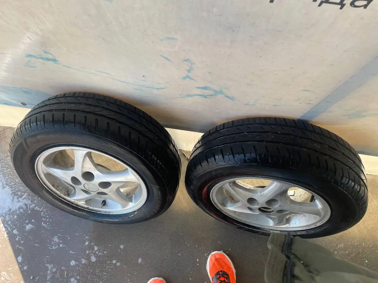 Комплект шин 195/65 R15 - Шины и диски (Запчасти) в Тверь