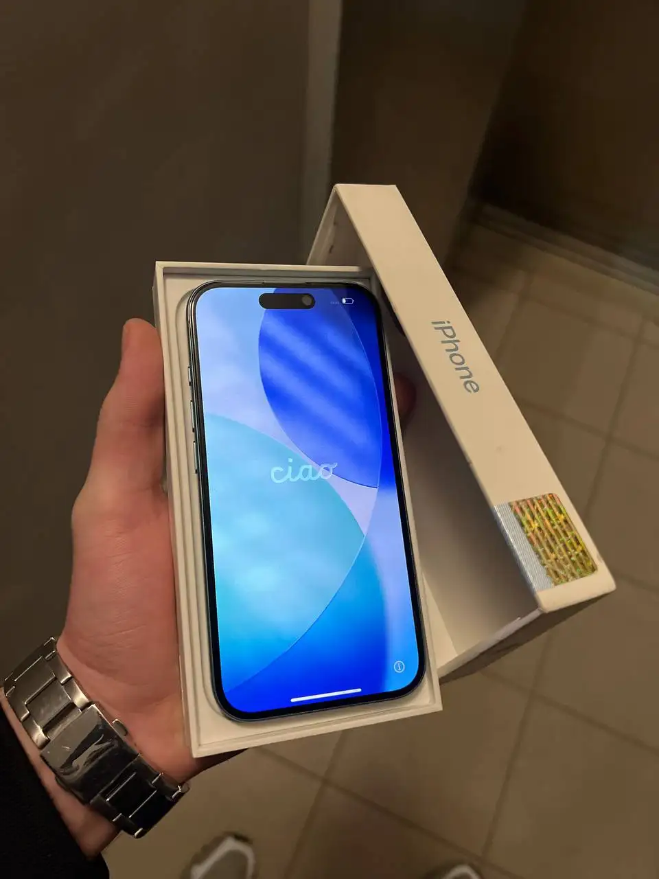Продам iPhone 16 на 128 ГБ - Смартфоны (Электроника) в Тверь