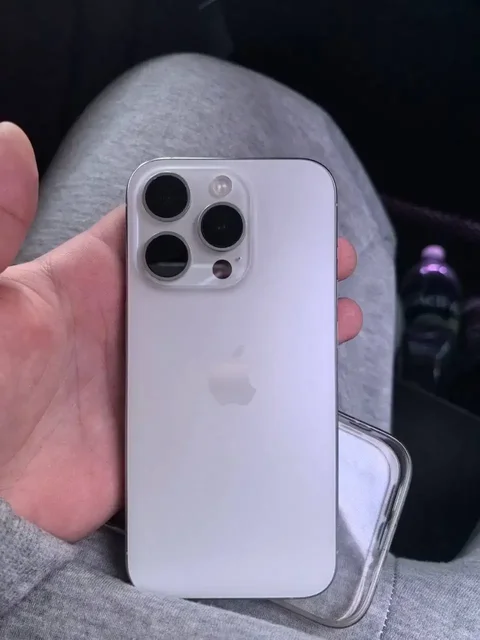 Продам iPhone 15 Pro - Мобильные телефоны в Тверь