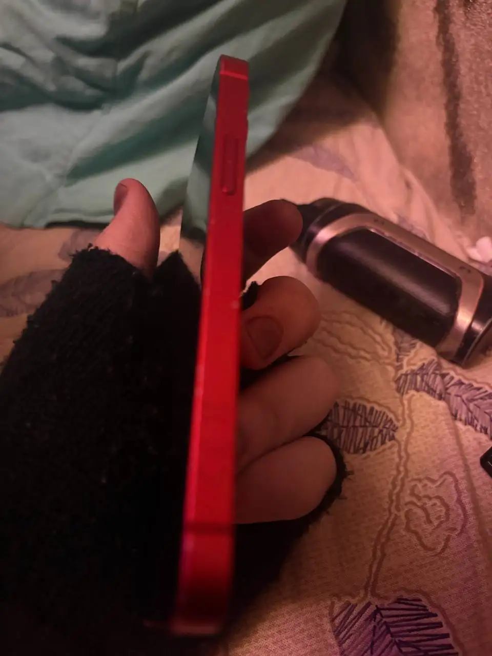 Обменяю iPhone 12 mini на iPhone 13 mini с доплатой - Мобильные телефоны (Электроника) в Тверь