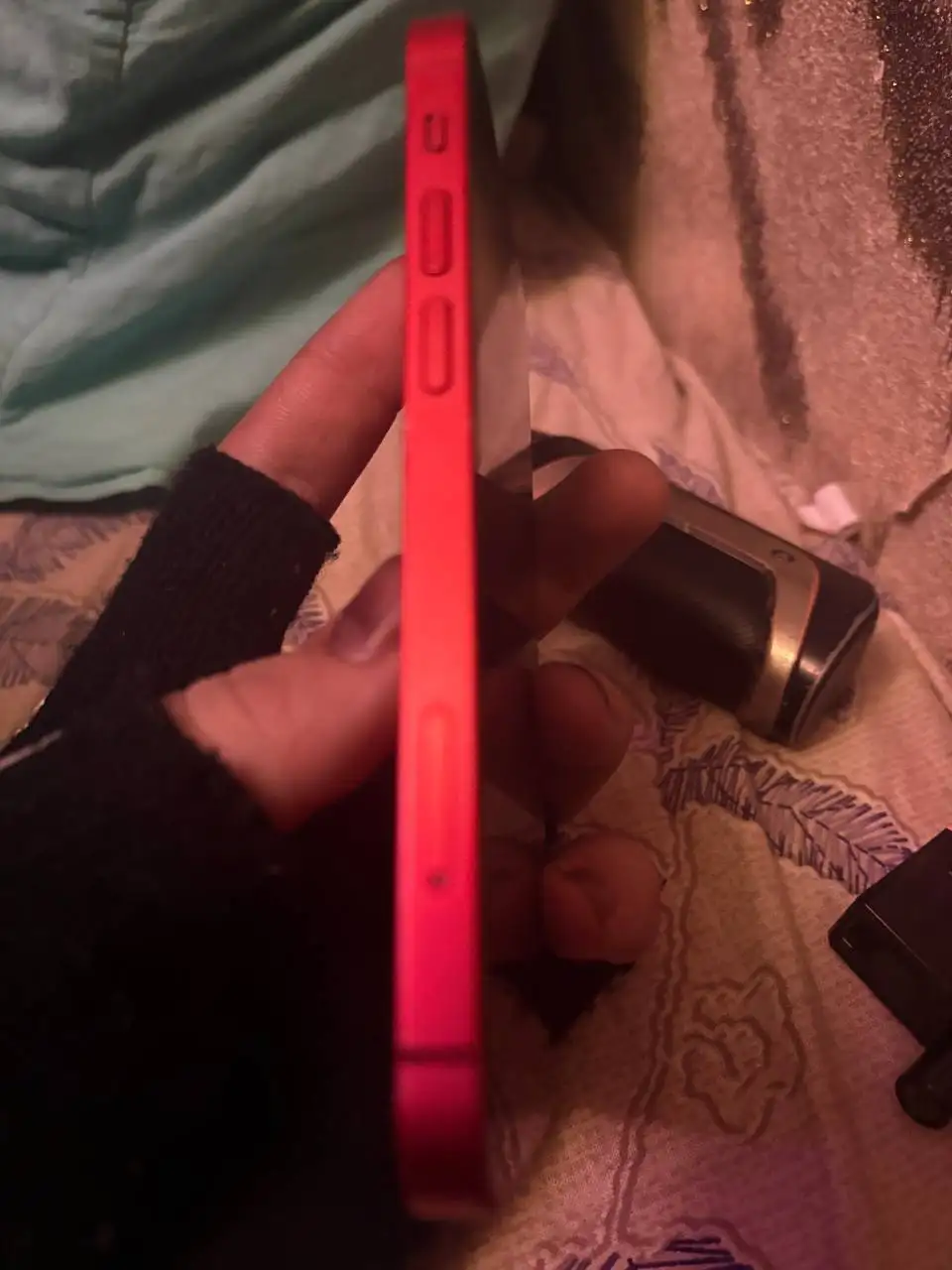 Обменяю iPhone 12 mini на iPhone 13 mini с доплатой - Мобильные телефоны (Электроника) в Тверь