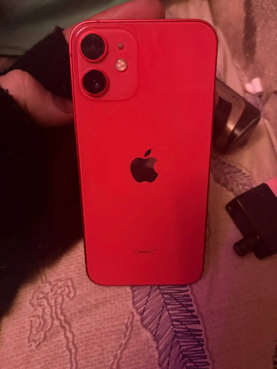 Обменяю iPhone 12 mini на iPhone 13 mini с доплатой - Мобильные телефоны (Электроника) в Тверь